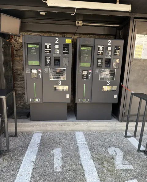 Kasy automatyczne do opłacania postoju
